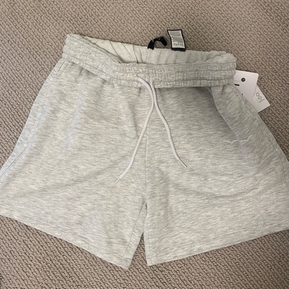 Lazypants Gray Shorts Sise Small - Picture 3 of 3